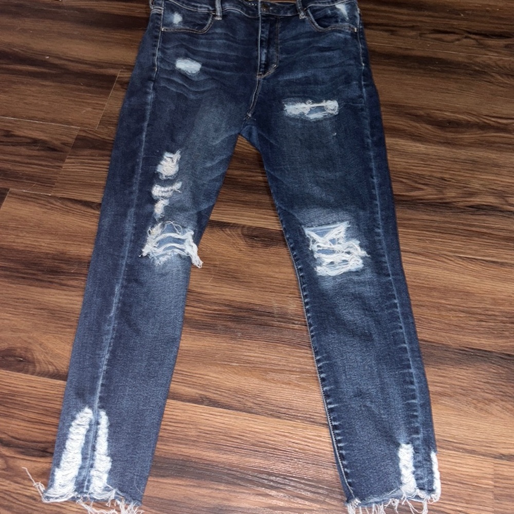 LIKE NEW American eagle distressed Jeggings